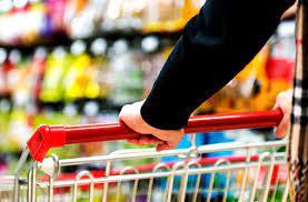 روزانه ۳۵۰ تن کالای اساسی در تهران توزیع میشود نظارت بر بازار کالاهای اساسی از امروز در تهران